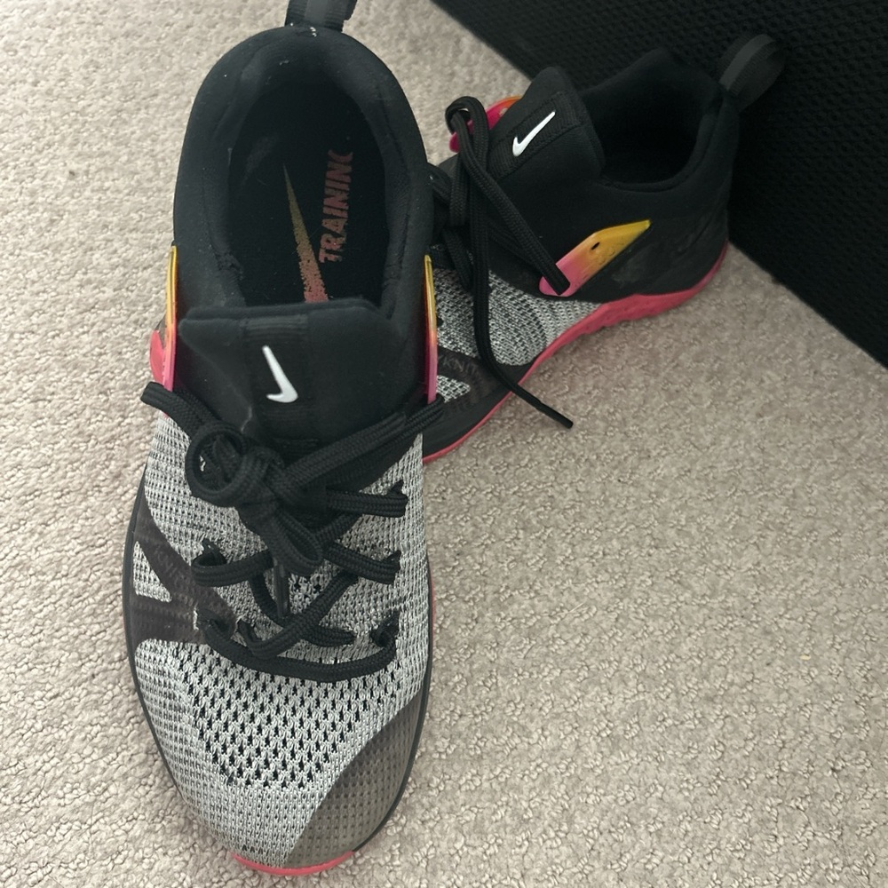 Nike Metcoon shoes